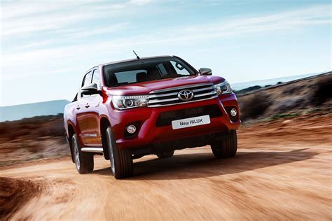 2016 Toyota Hilux: prices and specs | Carbuyer