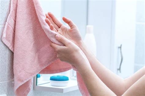 Dry Hands After Constant Hand Washing Skin Care Tips At A Glance