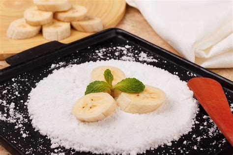 Manfaat tepung tapioka atau tepung kanji, adalah menambah kekenyalan makanan. Apakah Tepung Tapioka Lebih Sehat dari Tepung Terigu ...