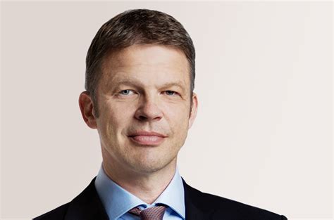 Deutsche bank bestimmt den kurs bei siemens. Sportstipendium - Deutsche Bank Verantwortung