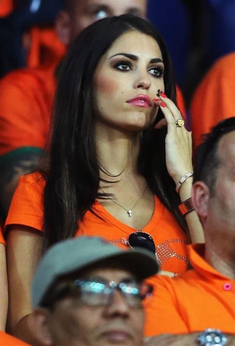 World Cup Wags 2014 Pictures Of The Sexiest World Cup Wags Hot Football Fans Soccer Girl