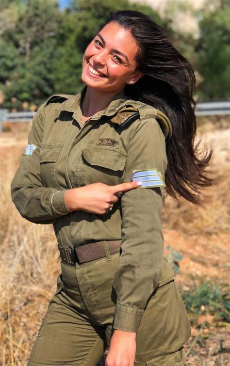 MEET BEAUTIFUL HOT ISRAELI ARMY GIRLS