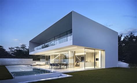 10 Minimalist Style Homes Exterior And Interior Examples And Ideas