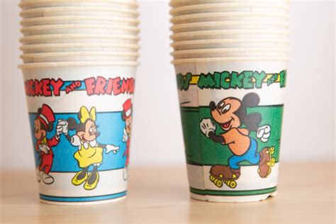 Vintage S Disney Dixie Dispenser Cups Oz Collectible Retro