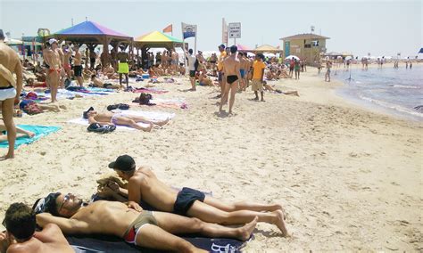 Glory hole gay in Tel Aviv-Yafo