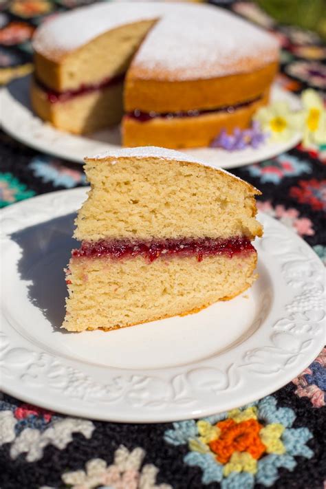 It's a pure shame it ever went out of fashion. Easy Vegan Sponge Cake Recipe - Egg & Dairy Free - Thinly ...