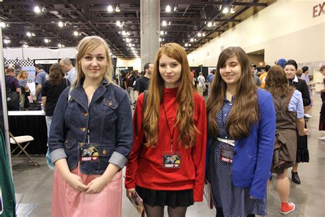 Doctor Who Cosplay Phoenix Comicon Rose Tyler Amy Pond And Clara