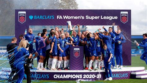 How Hayes' quadruple experience with Arsenal helped Chelsea reach the UEFA Women's Champions 