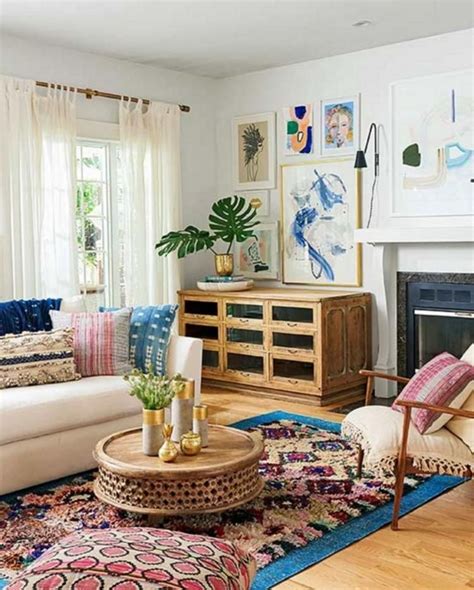 But, there are ways that you can do to make it comfortable yet still look amazingly stylish. 30+ Colorful Bohemian Living Room Ideas For Inspiration ...
