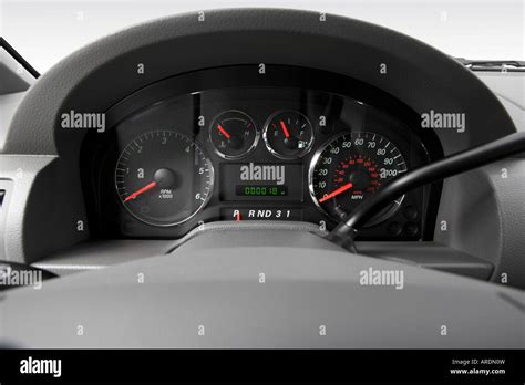 2007 Ford Freestar Sel In Red Speedometertachometer Stock Photo Alamy