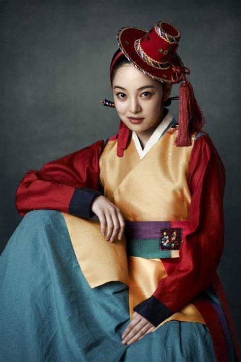 Eun oh has the ability of seeing ghosts, so he's used to be bothered by many kind of ghosts. Going Ghost with Arang and the Magistrate - Seoulbeats