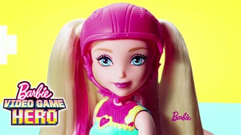 Video game hero go for distance as you help barbie, bella or kris cross the street, the stream and the tracks in this fun adventure game. Barbie ™ Video Game Hero Light-up Skates Doll and Match ...