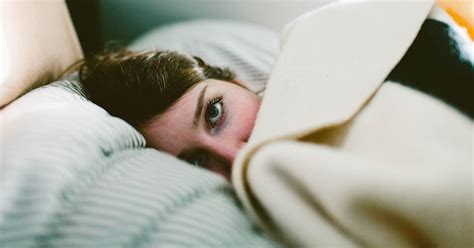 It Turns Out Women Really Do Have More Trouble Sleeping Than Men