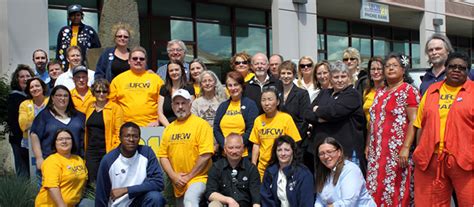Grocery Workers At Ufcw Locals 21 And 367 Send Strong Message To