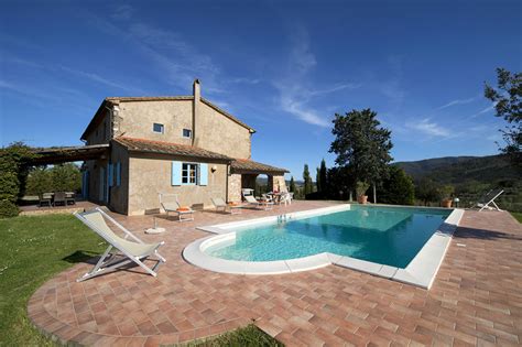 Ein ferienhaus toskana mit pool zu bekommen ist eine sehr schwierige aufgabe, da die luxuriösen häuser und villen in der toskana recht teuer sind. Ferienhaus Toskana mit Pool in Alleinlage | Meernähe