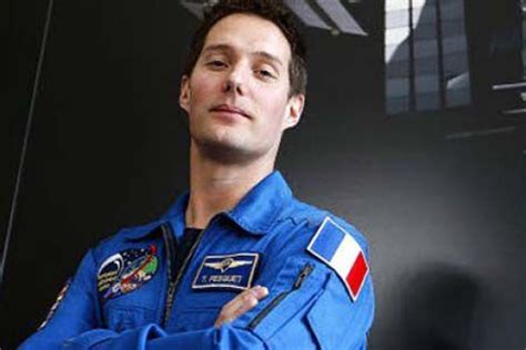 Born in rouen, france, on 27 february 1978, thomas pesquet is a black belt in judo and enjoys basketball, jogging, swimming, squash and outdoor sports such as mountain biking, kite surfing. Thomas Pesquet : un Français dans l'espace