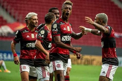 Flamengo Derrota O Palmeiras E Entra Com Força Na Briga Pelo Título Do