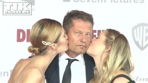 Til schweiger in tiefer trauer: Til Schweiger über seine neue Freundin - Hochzeitspläne ...