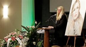Mindy Mccreadys Funeral Held In Southwest Florida Pollstar News
