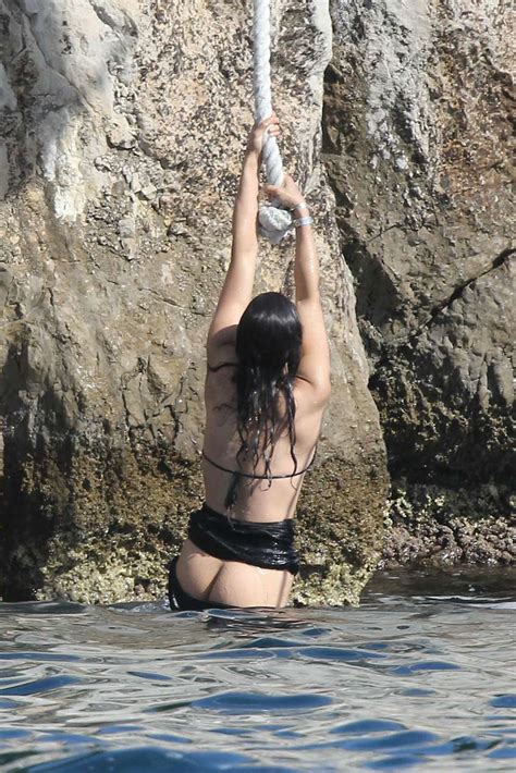 Michelle Rodriguez Nue Dans Beach Babes The Best Porn Website