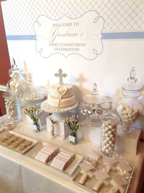 I had the pleasure to work with my dear friend, karen on this wonderful get fun ideas for baptism cakes and desserts, decorations, favors, and more. Pin by Antonella Rodriguez on Primera Comunión | First ...