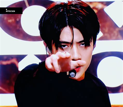 #thesalonguy #hairtutorial #attackontitan here is the levi ackerman attack on titan undercut haircut tutorial. Levi Ackerman Hairstyle Name - hairstyle how to make