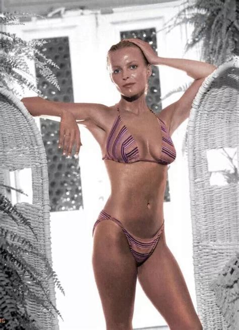 Cheryl Ladd Busty Pose In Bikini As Kris Monroe Charlie S Angels 8x10 Photo Ebay