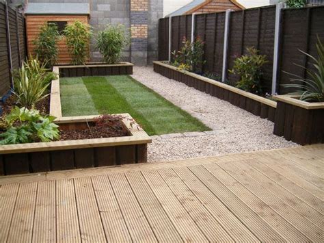 By building tiers you conquer the slopes and make several practical flat decks to work and play on. c400d36a940f8c3557d5e638fd5c282b-gardens-with-decking ...
