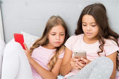 Mobile Addicted. Girl Play Games Smartphone Online ...