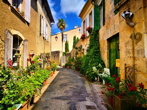 The most beautiful villages around Bordeaux - Erasmus Place