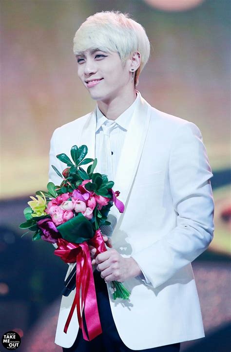 This is the simplest thing i could do for you. Jonghyun - 140116 | Shinee jonghyun, Jonghyun, Shinee