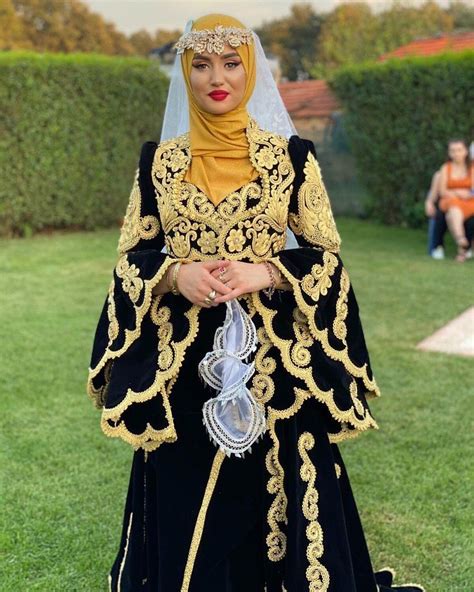 Albanian Bride Meritaburrniku Traditionalcouturetina