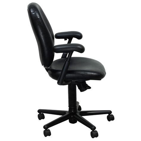 From ergonomic office chairs to the perfect desk to complete your wfh setup, all our designs ship free. Herman Miller Ergon Used Size B Leather Task Chair, Black - National Office Interiors and ...