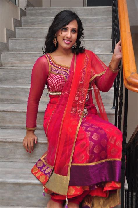 Hyderabadhi Actresses Rajitha Reddy Cute Unseen Stills In Salwar Kameez