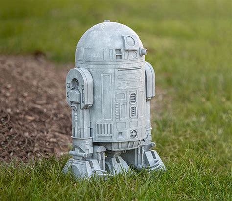 Star Wars R2 D2 Lawn Ornament The Green Head