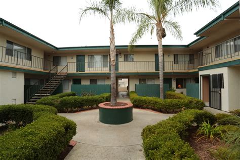 Foothill Courtyards Apartment Homes In Vista Ca
