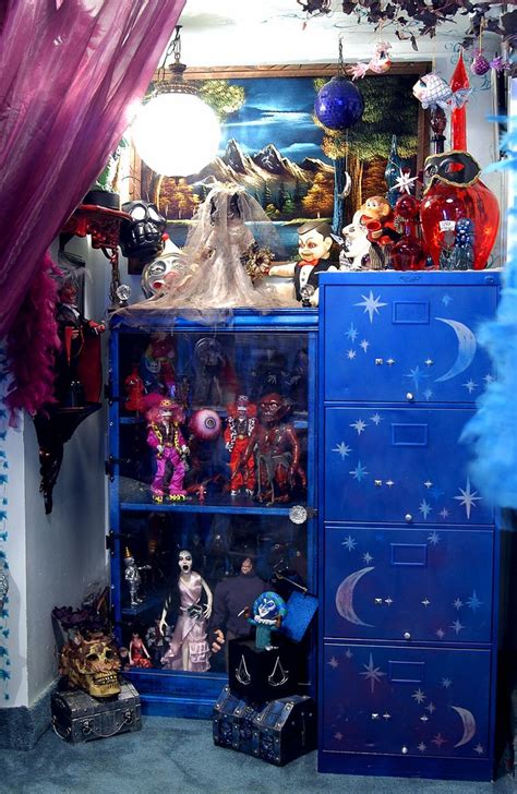 Full Moon Puppet Master Action Figure Collectible Cabinet Flickr