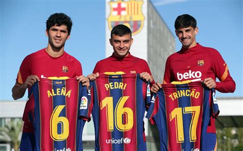 Pedro pedri gonzález lópez against athletic bilbao. Confirmation des numéros de maillot d'Aleñá, Pedri et Trincao