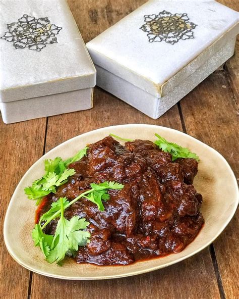 Ayam masak lada hitam chinese style. Daging Masak Hitam in 2020 | Meat, Food, Beef
