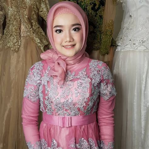 10 Ide Hijab Wisuda Kekinian Dan Tetap Nyaman Simpel Hingga Pake