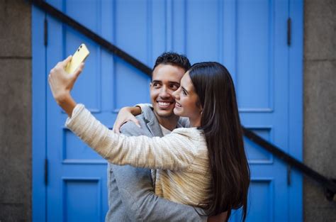 Free Photo Caucasian Loving Couple Doing A Selfie