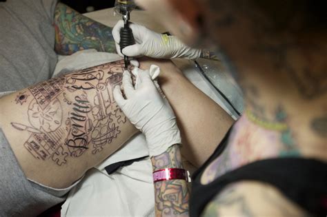 Tattooists In Sync With Ink At Body Art Expo The Columbian