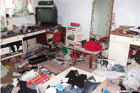 Eviction Warning To Messy Tenants Express And Star