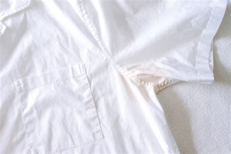How To Remove Underarm Stains And Odor From Clothes