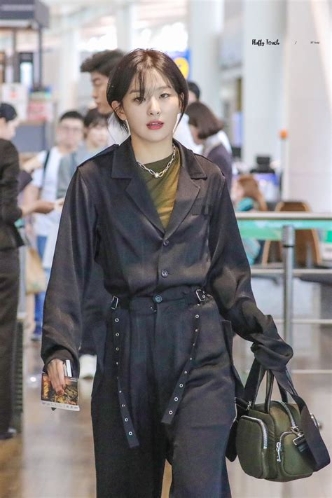 Seulgi fashion seulgi outfit seulgi clothes seulgi style seulgi airport fashion red velvet airport fashion. FluffyTouch on Twitter | Red velvet seulgi, Seulgi, Fashion
