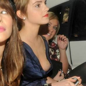 Emma Watson Pussy And Nipple Slips Flashing Vagina Is Her Thing