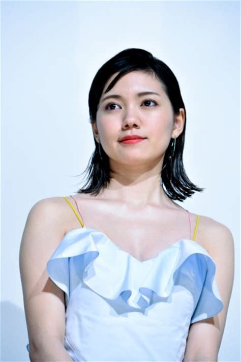 【写真】小泉今日子と親子役共演 二階堂ふみの美しいドレス姿｜newsポストセブン Part 2