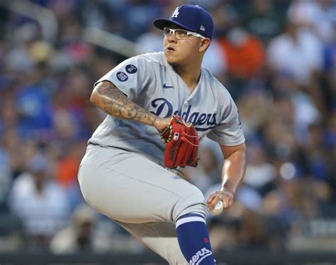 Understand And Buy Julio Urias Dodgers Jersey World Series Disponibile