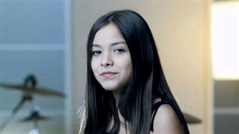 Después de presentar los títulos del día, y un poco más distendido, roxy le dio la bienvenida: Angie de 'Vazquez Sounds' apareció en bioserie de Luis ...