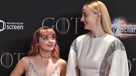 The Untold Truth Of Maisie Williams And Sophie Turners Friendship